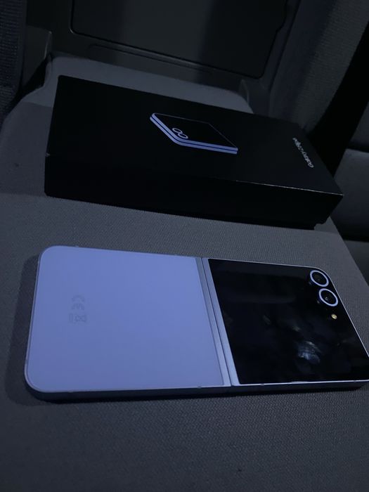 Samsung Galaxy Z flip 6