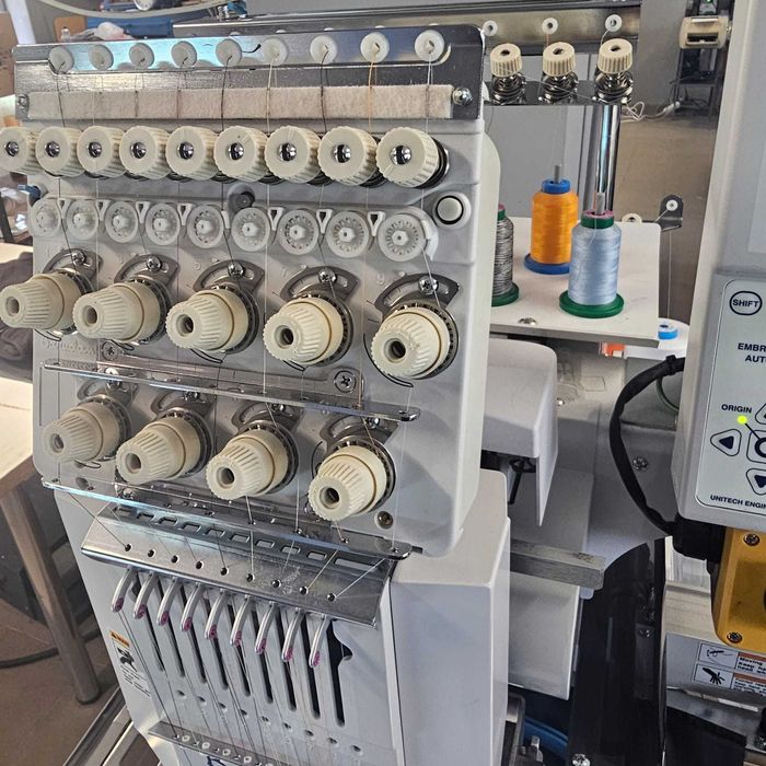 Vand masina de brodat industriala Barudan, 1 cap, 9 culori