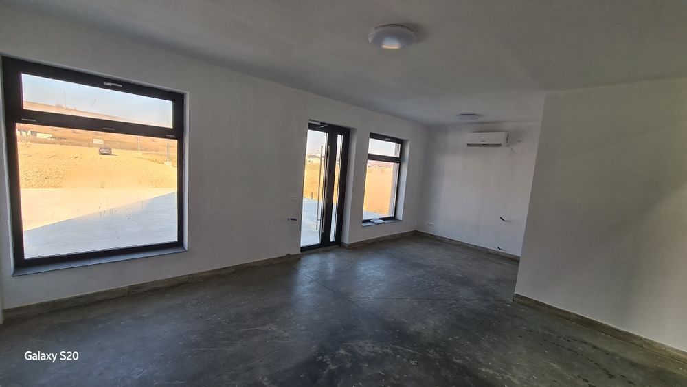 Închiriez   hală  Vaslui  P+1 partial DN 24