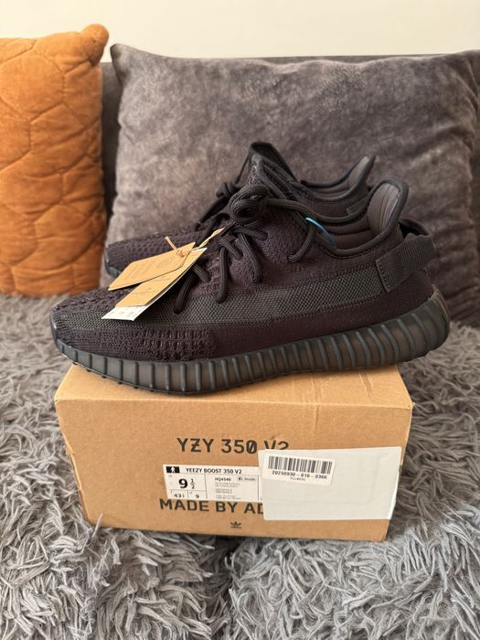 Adidas Yeezy 350 V2 Onyx 42, 42 2/3, 43 1/3