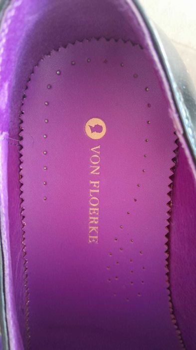 Продам мужские туфли