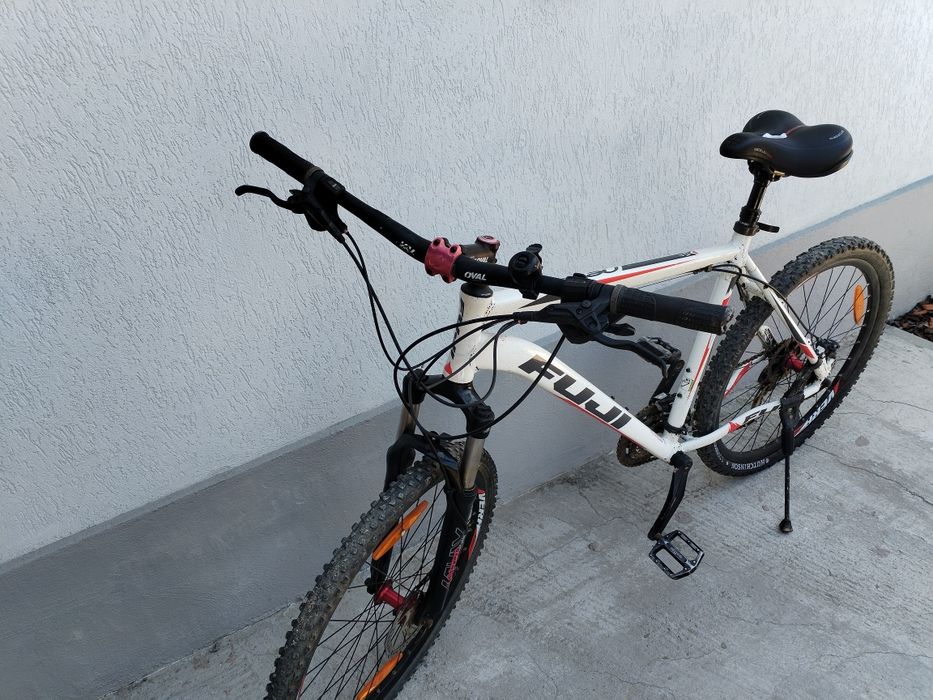 Biciclete fuji nevada