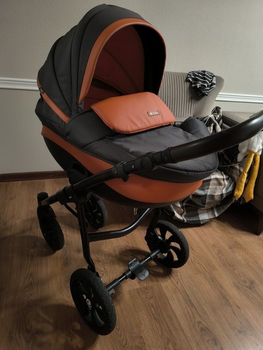 Продам коляску в отличном состоянии