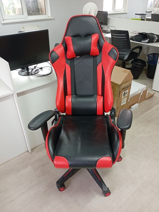 Офисная мебель в отличном состоянии