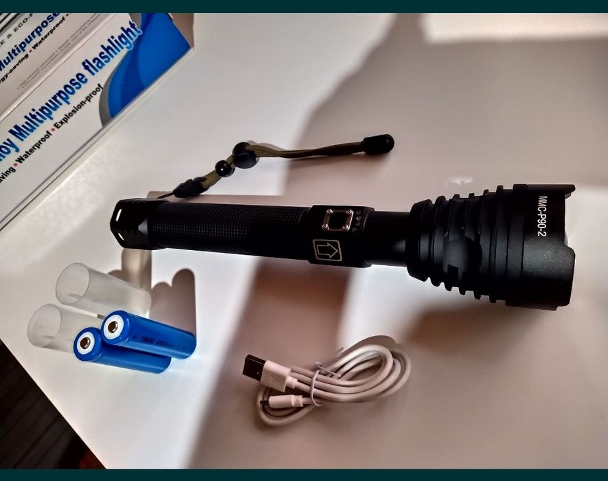 XHP90.2 Lanterna PROFESIONALA , 100% metal led multicore - quadcore!