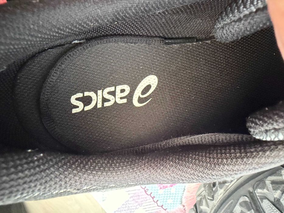 ''Asics Memuro''оригинални маратонки 44 номер