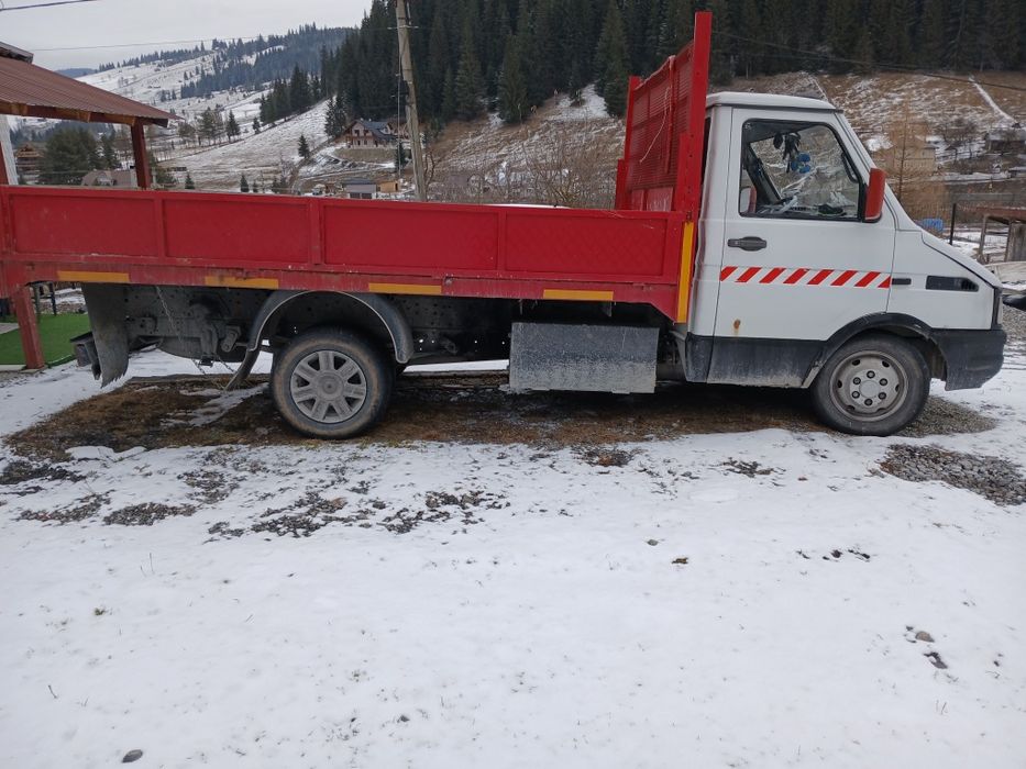 Basculabila Iveco 3.5 tone motor 2.8 tdi 130 cai