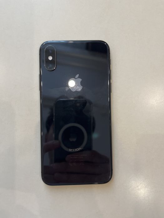 Продам iPhone 10