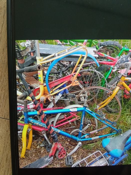 vând lot de biciclete si piese