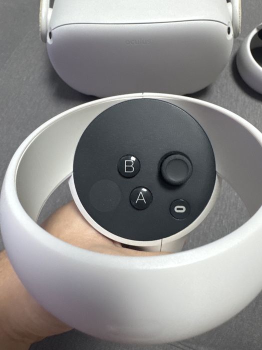 Meta Oculus Quest 2