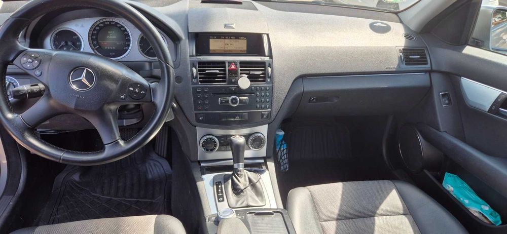 Mercedes Benz  C200
