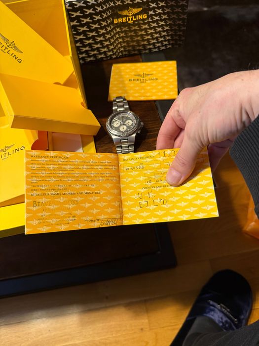 Breitling Hercules A39363 оригинален кутии и документи в топ състояние
