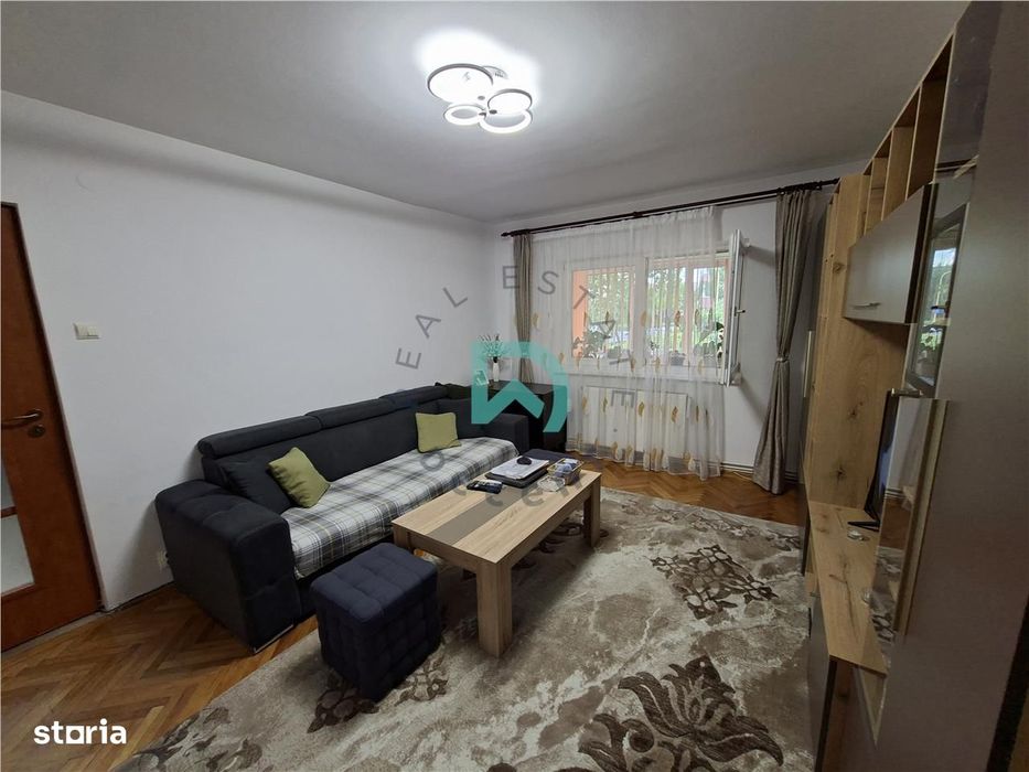 Apartament 3 camere Florilor, 72 mp - Brasov