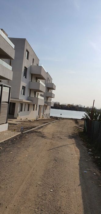 Apartament 3 camere si terase mari bloc nou malul lacului Pantelimon
