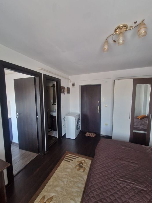 Persoana Fizica,Garsoniera,Bloc nou, Centru, Palas