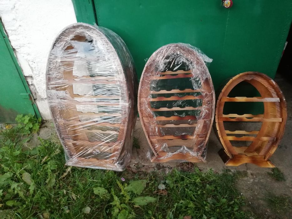 Suport din lemn pentru sticle