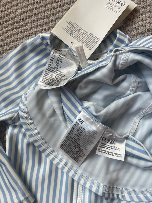 Set costum de baie cu palarie