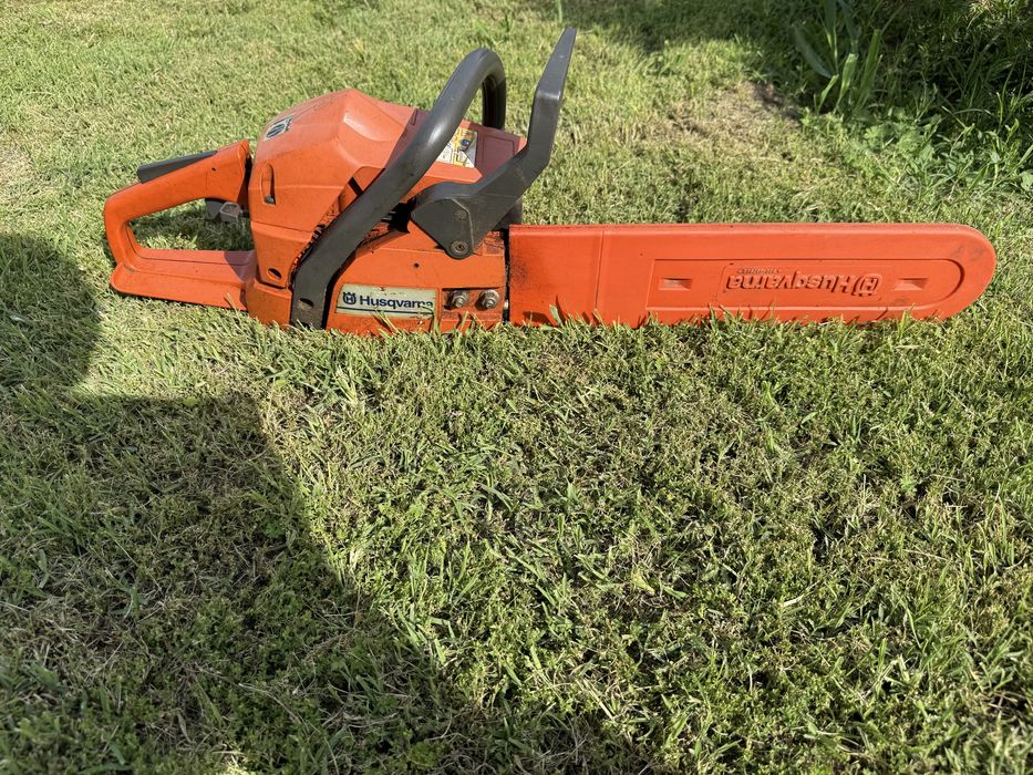 Husqvarna 142 бензинова резачка
