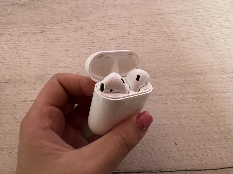 iPhone XS 512GB + AirPods 2 + оригинално зарядно и адаптер — пълен комплект