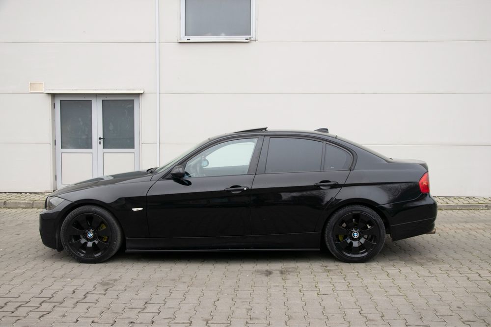 BMW Seria 3 / E90/ 320d/ Trapa/ Navigatie/ Pachet M/ Bixenon/Bluetooth