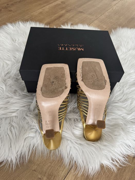 Sandale aurii Musette, marimea 38, purtate o data