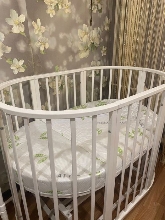 Продам кровать детскую