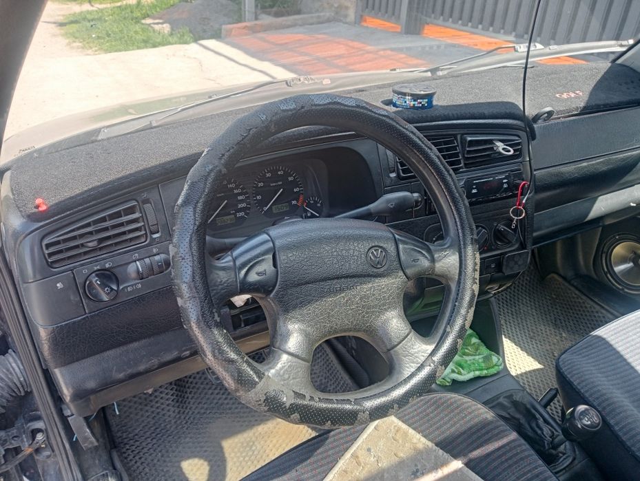 Машина продам volkswagen3 универсал.вариант.