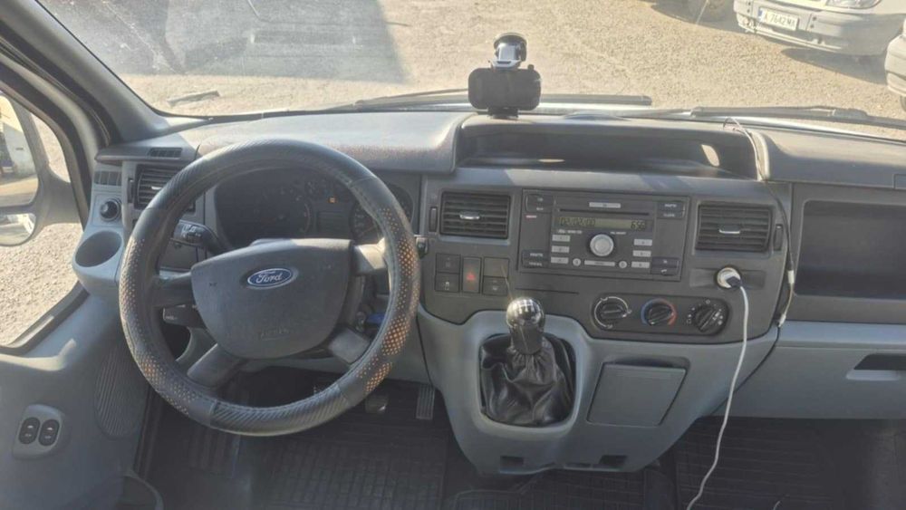 Бусове под наем 3бр. товарни 1бр. пътнически и автоплатформа Бургас