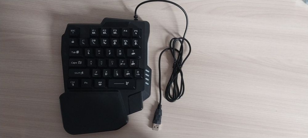 Игровая клавиатура от Mix Se +