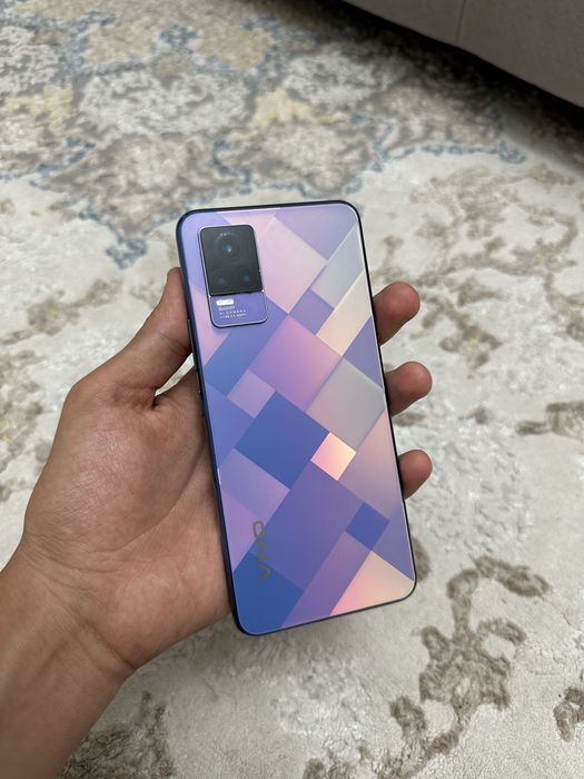 Srochna sotiladi vivo v21e