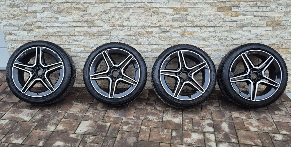 Jante mercedes AMG  cu anvelope pirelli 245/40/19