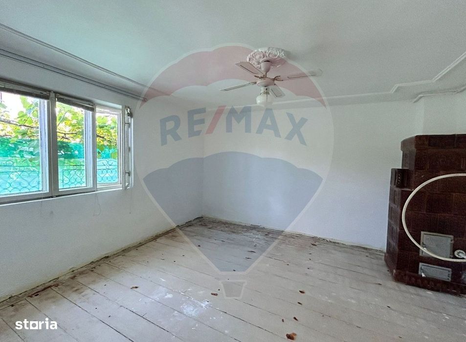 Casă / Vilă cu 5 camere de vânzare în zona Traian