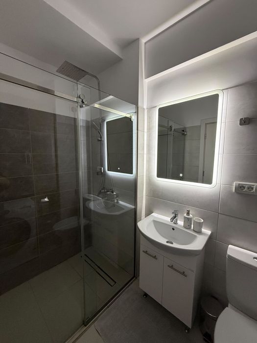 Ofer spre inchiriere studio cu 2 camere