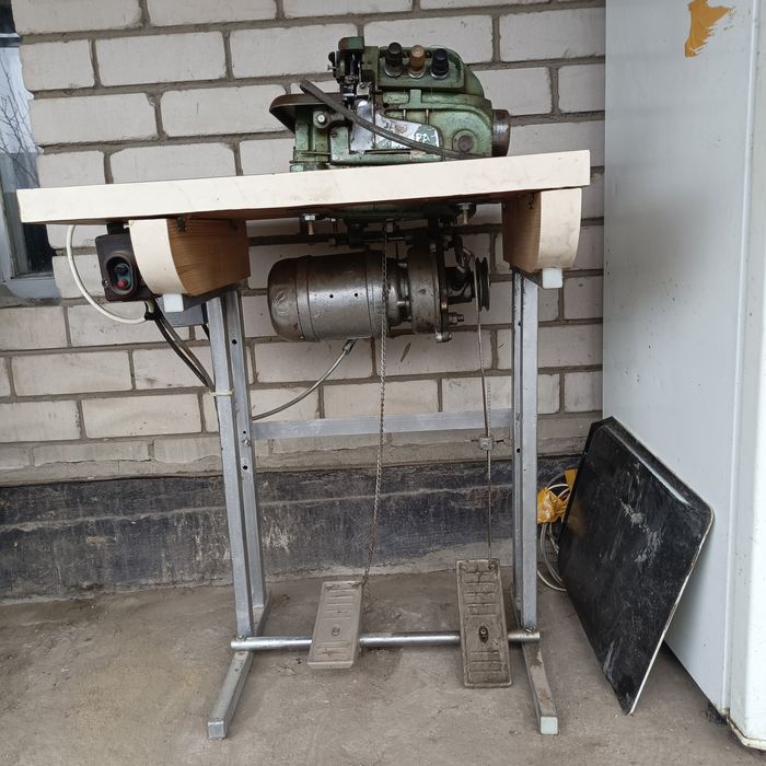 Профессиональный оверлок.