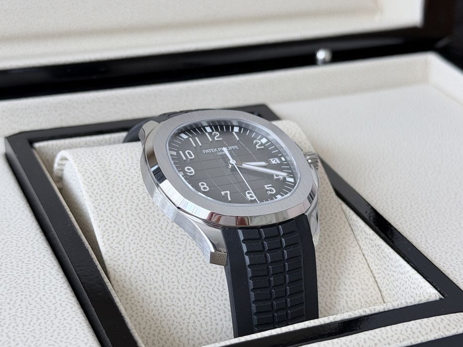 Часы Patek Philippe Aquanaut