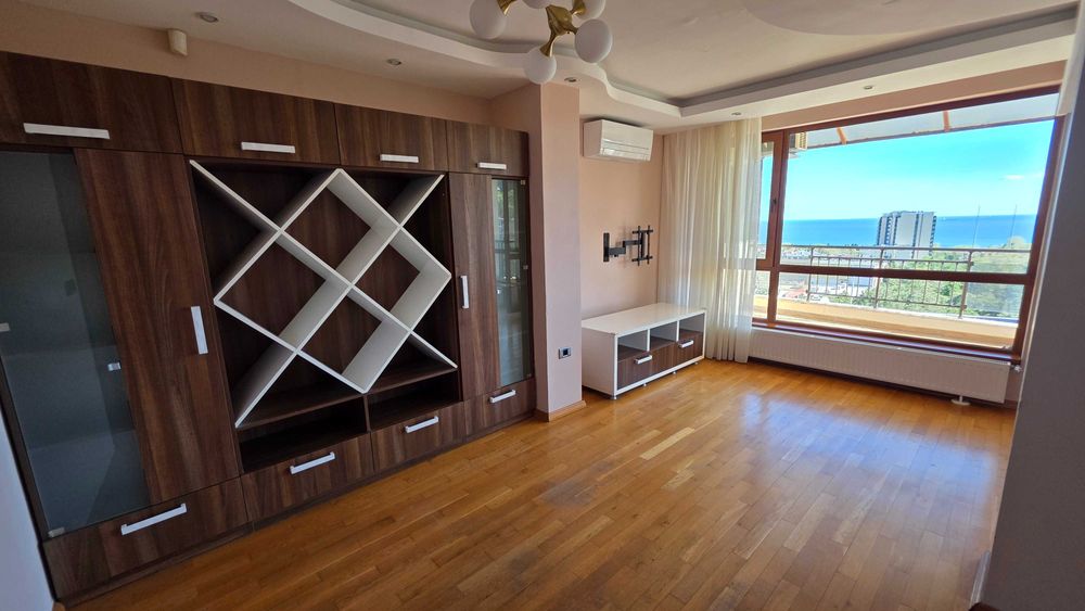Дава се под наем Тристаен апартамент в Варна, Бриз - 123 кв.м за 1495.83 € - Снимка #9