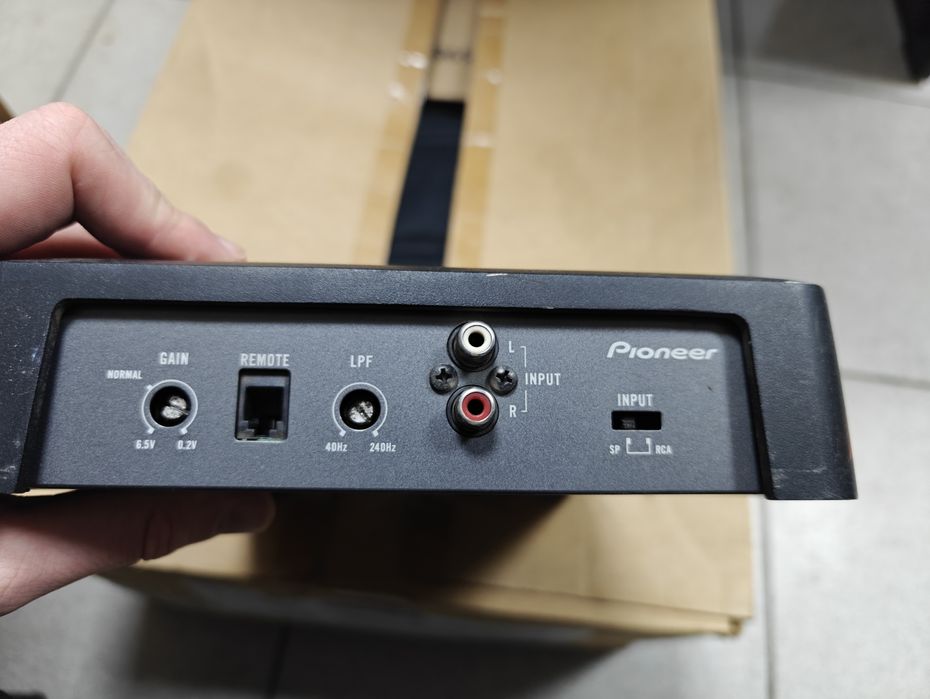 Продам сабвуфер и усилитель pioneer