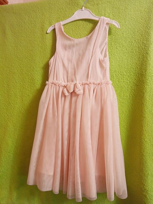 Продаются детские нарядные платья