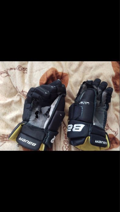 Краги хоккейные цена 8000