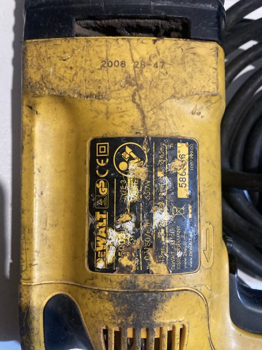 Rotopercutor Dewalt 650w cu defect