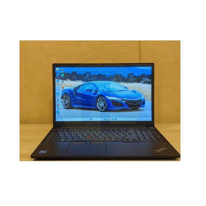 Laptop Business Lenovo Thinkpad E15 i7-1165G7 4.70GHz 16GB DDR4 3200Mhz SSD 512GB SK Hynix - Windows / Office - tastatura numerica