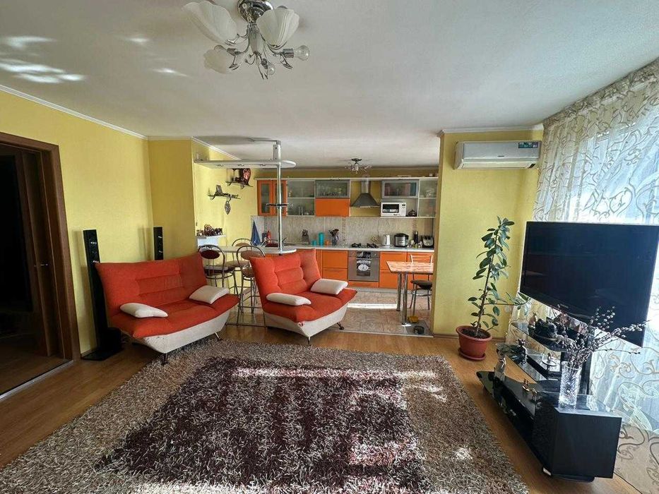 Продам 3 ком квартиру в р-не КСК