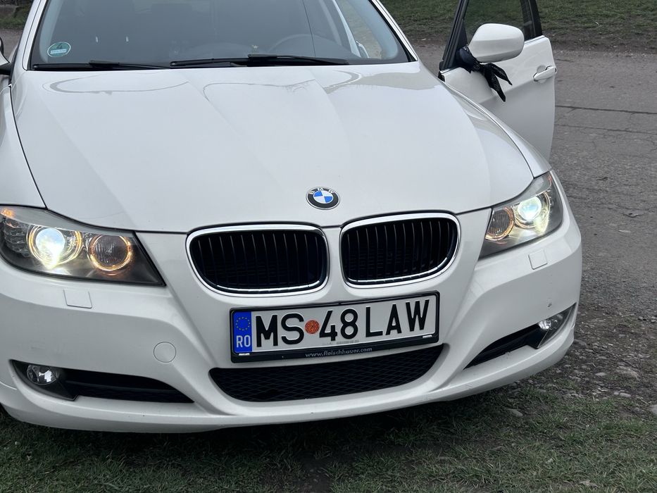 BMW e91 facelift 2009