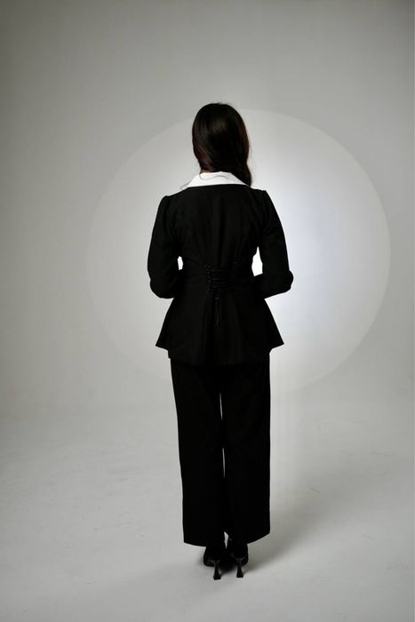 Костюм тройка на девочку на рост  128-152см