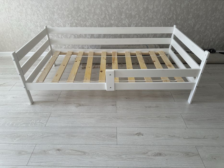 Продам детскую кровать