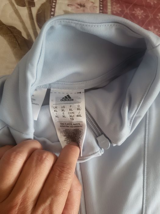 Продам адидас спортивку