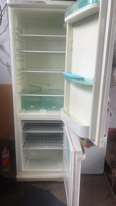 Продам холодильник