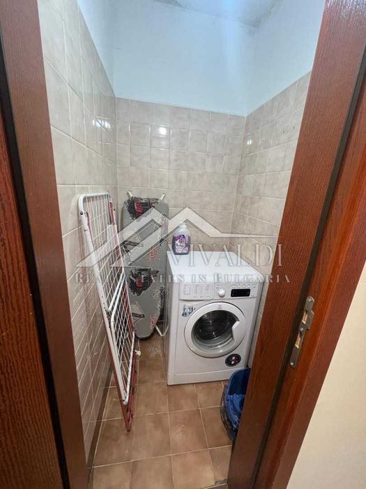 Тристаен апартамент в Гръцка Махала, Варна