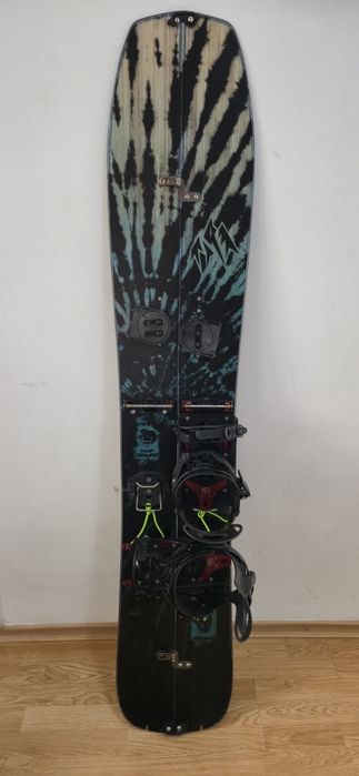 Splitboard jones cu legaturi voile L si foci jones