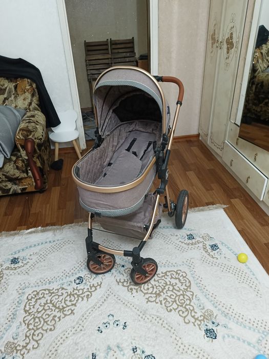 Продам коляску Текнум